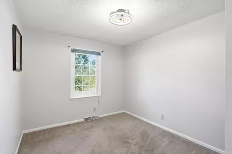 Bedroom - 1913 Lakeview Dr, Fulton, MO 65251 photo 3 of 4