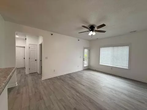 3800 Saddlebrook Pl U #702, Columbia, MO 65202