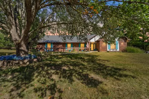 Exterior - 801 Bradley Ln, Fulton, MO 65251 photo 4 of 5