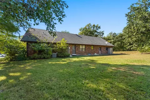 Exterior - 801 Bradley Ln, Fulton, MO 65251 photo 5 of 5