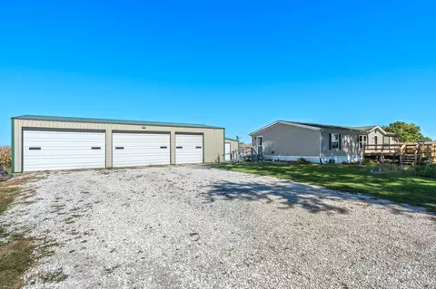 Exterior - 36138 Highway 5, Salisbury, MO 65281 photo 2 of 8