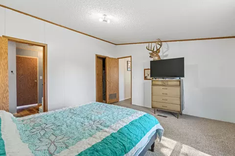 Bedroom - 36138 Highway 5, Salisbury, MO 65281 photo 2 of 5