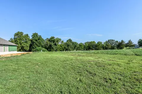 2650 Eagle View Spur, Holts Summit, MO 65043 photo 2