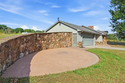 Exterior - 7801 E Route Y, Ashland, MO 65010 photo 5 of 7