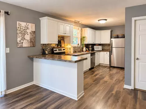 Kitchen - 217 S Reed St, Centralia, MO 65240 photo 2 of 2