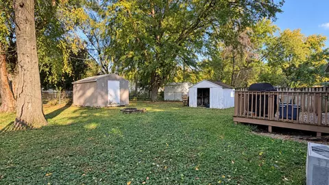 Exterior - 217 S Reed St, Centralia, MO 65240 photo 4 of 6