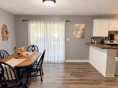 Dining - 217 S Reed St, Centralia, MO 65240 photo 3 of 3