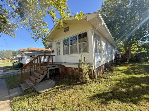 Exterior - 316 E Lee St, Moberly, MO 65270 photo 1 of 3