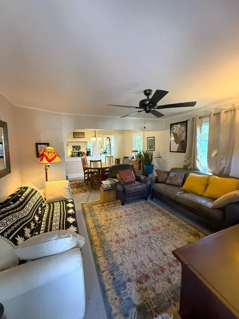 Living - 316 E Lee St, Moberly, MO 65270 photo 1 of 1