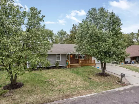 View/Area - 501 E Hackberry Blvd, Columbia, MO 65202 photo 3 of 9