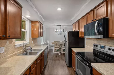 Kitchen - 501 E Hackberry Blvd, Columbia, MO 65202 photo 2 of 2