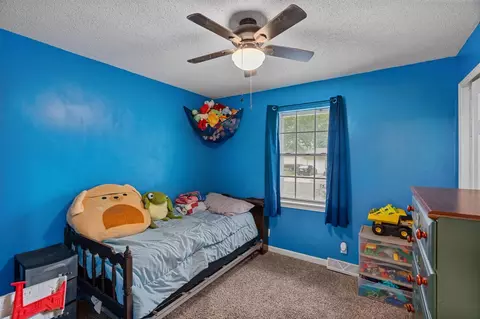 Bedroom - 501 E Hackberry Blvd, Columbia, MO 65202 photo 1 of 4