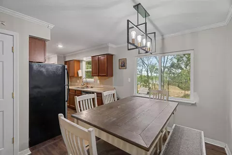 Dining - 501 E Hackberry Blvd, Columbia, MO 65202 photo 1 of 1