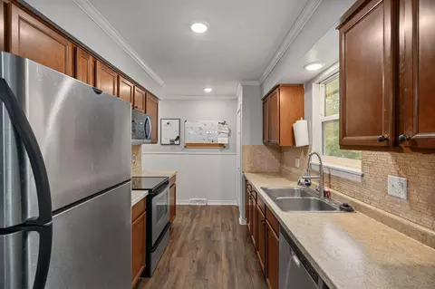 Kitchen - 501 E Hackberry Blvd, Columbia, MO 65202 photo 1 of 2