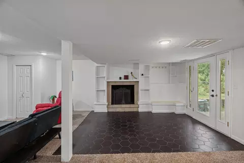 Living - 501 E Hackberry Blvd, Columbia, MO 65202 photo 2 of 3