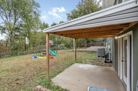Exterior - 501 E Hackberry Blvd, Columbia, MO 65202 photo 6 of 8