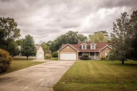 Exterior - 3018 Kayla Ln, Holts Summit, MO 65043 photo 2 of 4