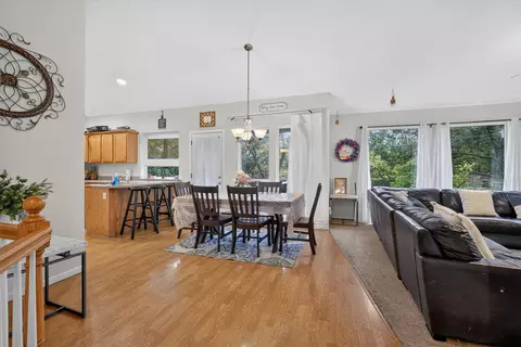 Dining - 1407 St Andrew St, Columbia, MO 65203 photo 1 of 3