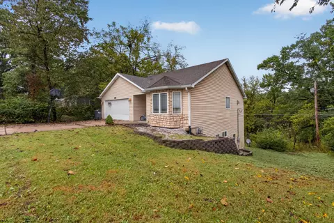 Exterior - 1407 St Andrew St, Columbia, MO 65203 photo 2 of 8