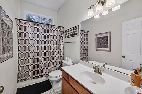 Bath - 1407 St Andrew St, Columbia, MO 65203 photo 3 of 3