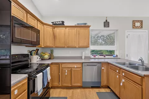 Kitchen - 1407 St Andrew St, Columbia, MO 65203 photo 3 of 3