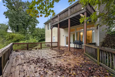 Exterior - 1407 St Andrew St, Columbia, MO 65203 photo 6 of 8