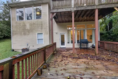 Exterior - 1407 St Andrew St, Columbia, MO 65203 photo 5 of 8