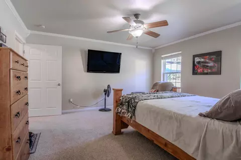 Bedroom - 2057 Beelman Rd, Holts Summit, MO 65043 photo 4 of 5