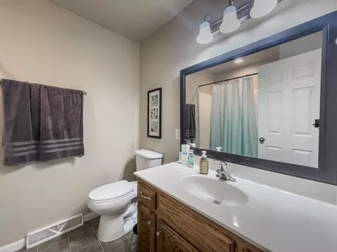 Bath - 2057 Beelman Rd, Holts Summit, MO 65043 photo 1 of 4