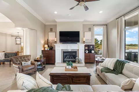 Living - 5910 State Road J, Fulton, MO 65251 photo 3 of 7
