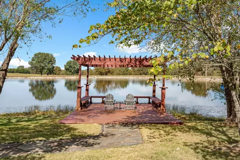 Exterior - 5910 State Road J, Fulton, MO 65251 photo 6 of 13