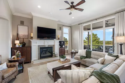 Living - 5910 State Road J, Fulton, MO 65251 photo 2 of 7