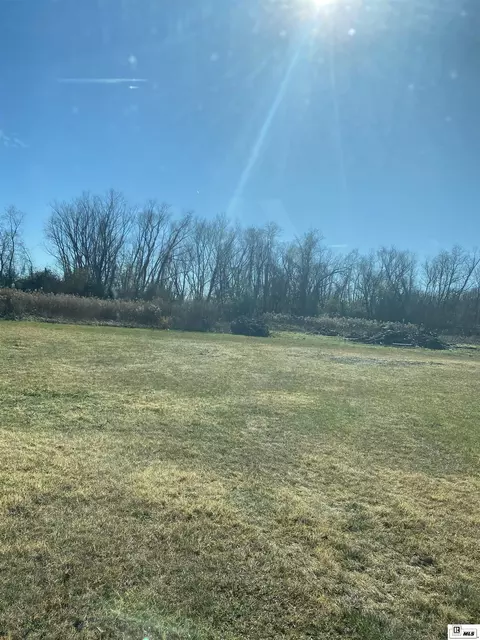 100 Martinez Dr, Monroe, LA 71203