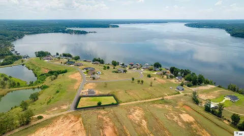 140 Eagle Point Trce, Farmerville, LA 71241