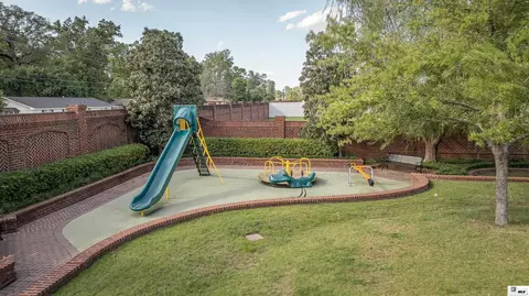 1719 Chartres Cir, Monroe, LA 71201 photo 4