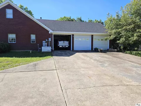 Exterior - 167 Guyton Loop Rd, Calhoun, LA 71225 photo 2 of 3