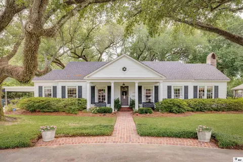 2015 Stuart Ave, Monroe, LA 71201 photo 1