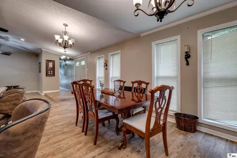 Dining - 957 Moore Rd, Monroe, LA 71201 photo 2 of 2