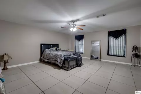 Bedroom - 957 Moore Rd, Monroe, LA 71201 photo 5 of 5