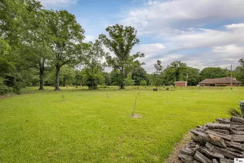 Exterior - 957 Moore Rd, Monroe, LA 71201 photo 7 of 7