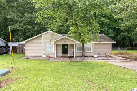 210 Cedarbrook Dr, Monroe, LA 71203 photo 1