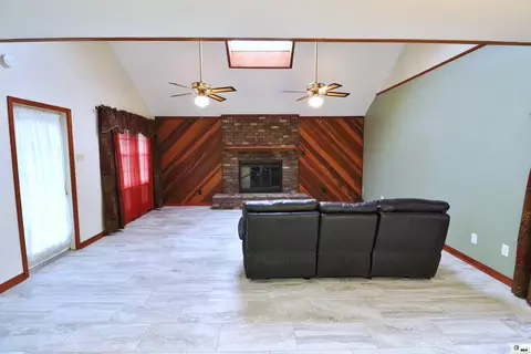 6411 Diamond Head Dr, Monroe, LA 71203 photo 12