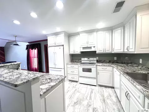 6411 Diamond Head Dr, Monroe, LA 71203 photo 7