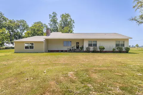 6402 Paulette Pipes Rd, Collinston, LA 71229