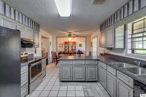 300 Timber Way, Monroe, LA 71203 photo 2
