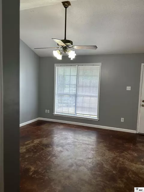 Living - 207 S Maple St, Ruston, LA 71270 photo 2 of 2