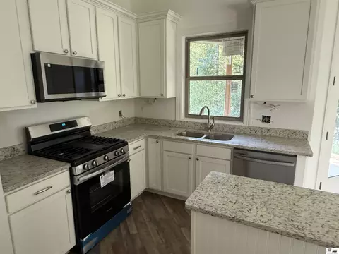 Kitchen - 102 Lovemore Dr, Ruston, LA 71270 photo 5 of 5