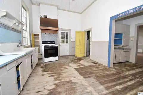 Kitchen - 509 N Trenton St, Ruston, LA 71270 photo 3 of 3