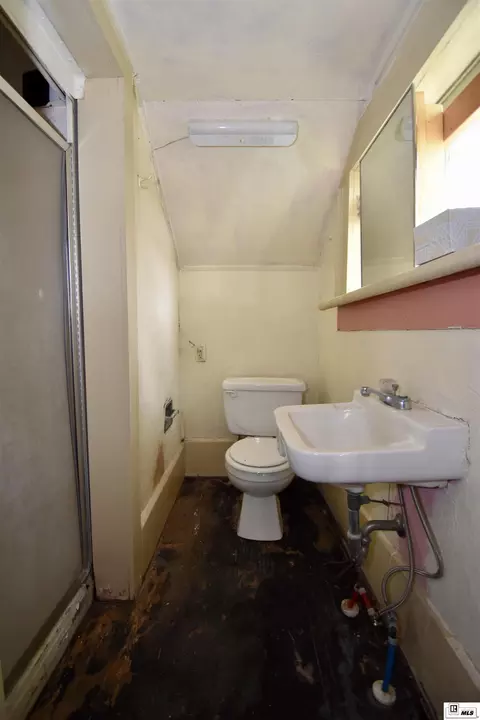 Bath - 509 N Trenton St, Ruston, LA 71270 photo 1 of 3