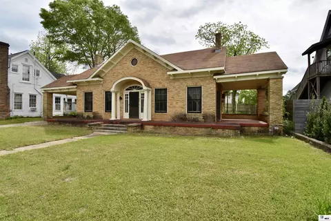 Exterior - 504 N Trenton St, Ruston, LA 71270 photo 3 of 8